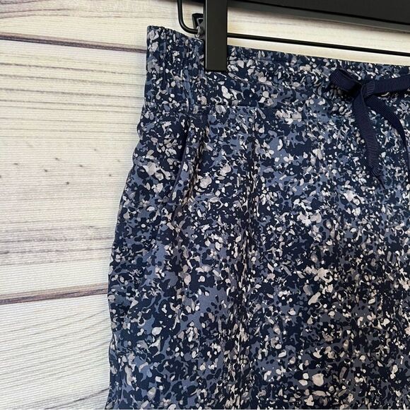 Athleta Navy Blue Patterned Athletic Skirt with Built in Shorts - Picture 5 of 10